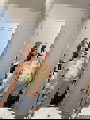AdrianaLouysi7
