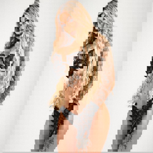 LizziBrandneu1