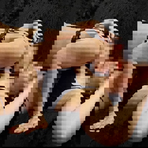 ZweiFreundinnenmitAV1