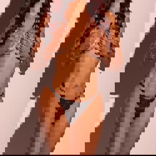 Nina1152118