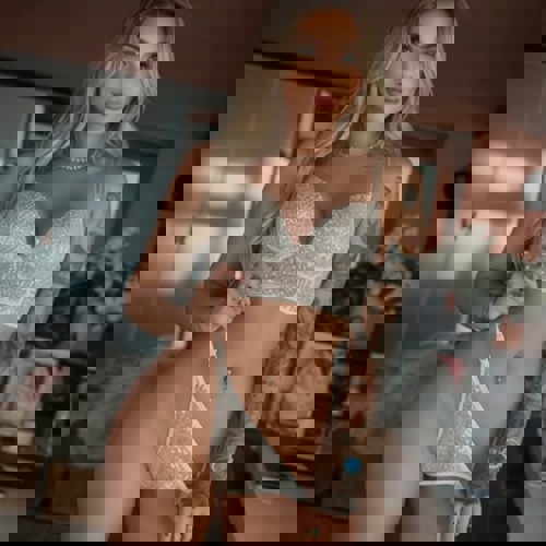 ArianaBJQueen